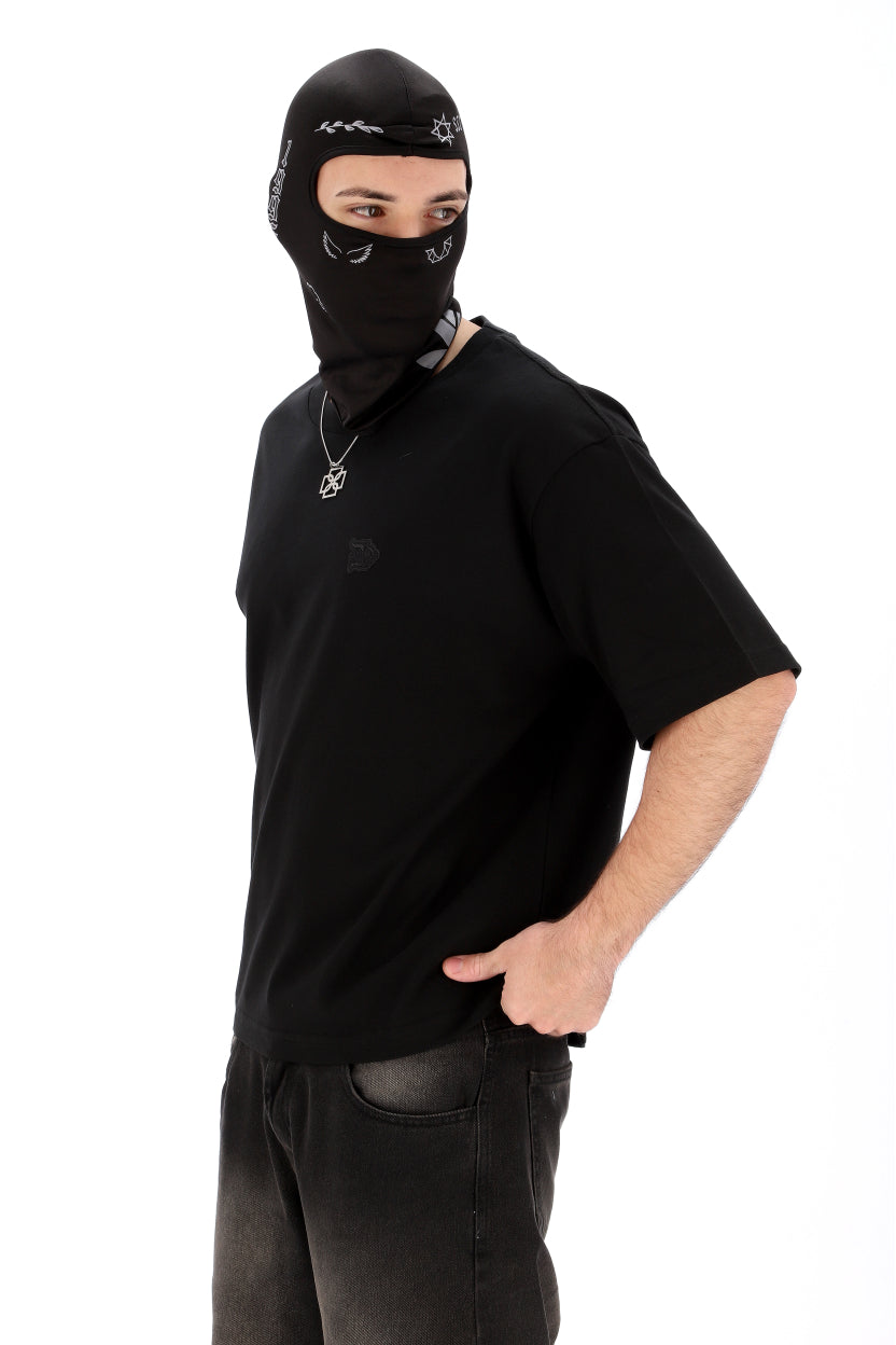 REMERA MANGA CORTA NEGRA