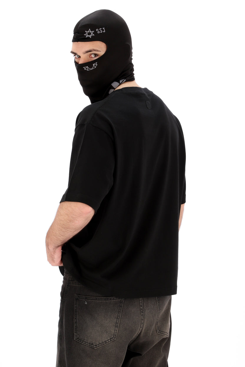 REMERA MANGA CORTA NEGRA