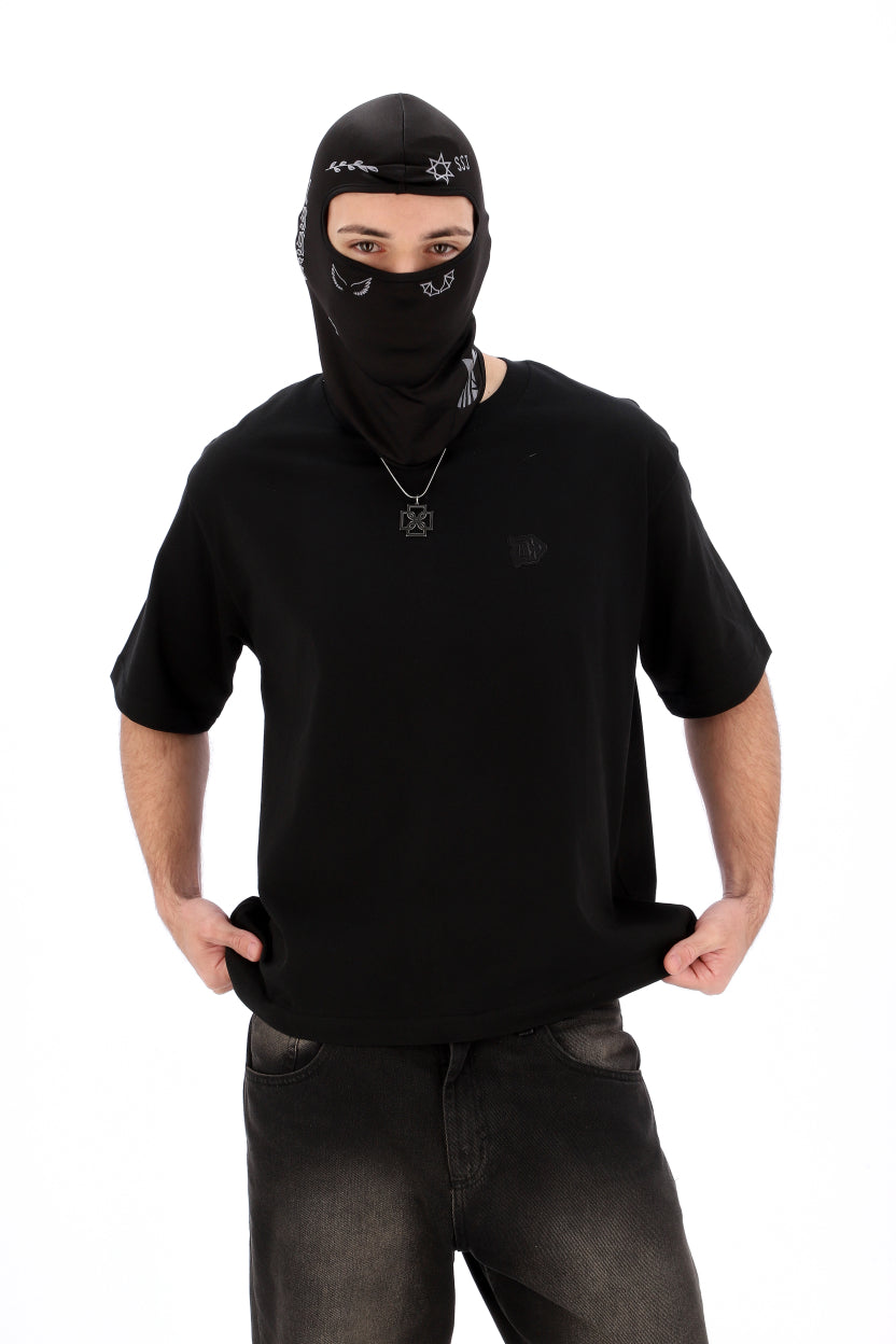 REMERA MANGA CORTA NEGRA