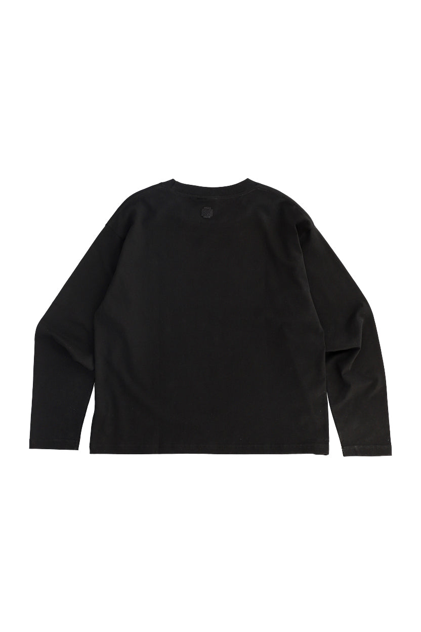REMERA NEGRA MANGA LARGA