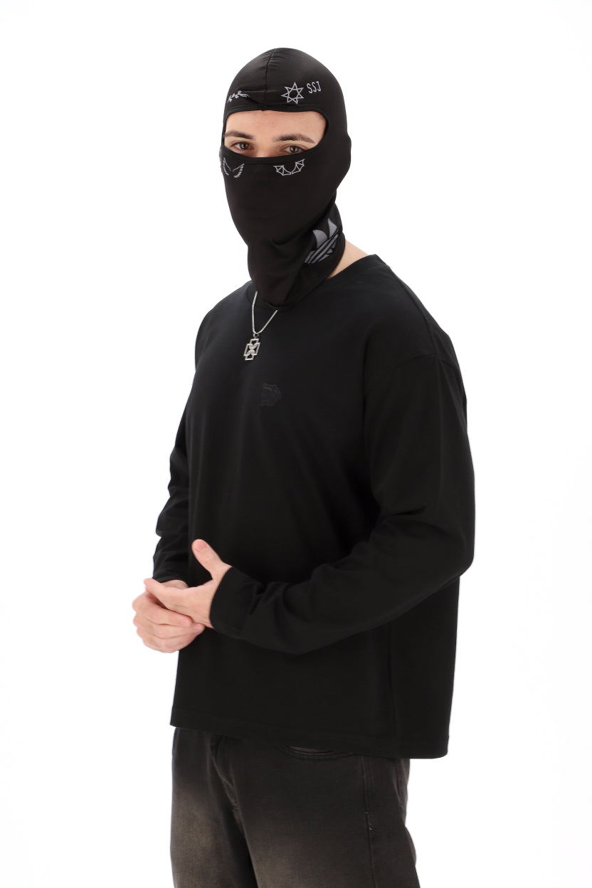 REMERA NEGRA MANGA LARGA