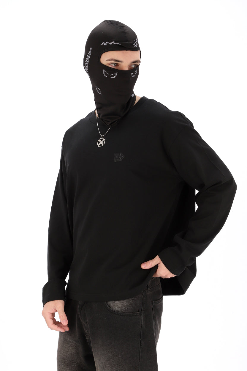REMERA NEGRA MANGA LARGA