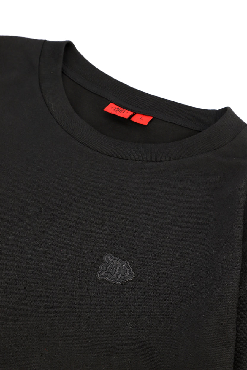 REMERA NEGRA MANGA LARGA