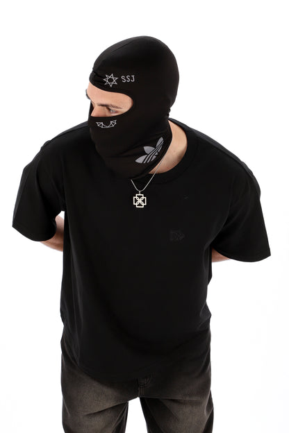 REMERA MANGA CORTA NEGRA